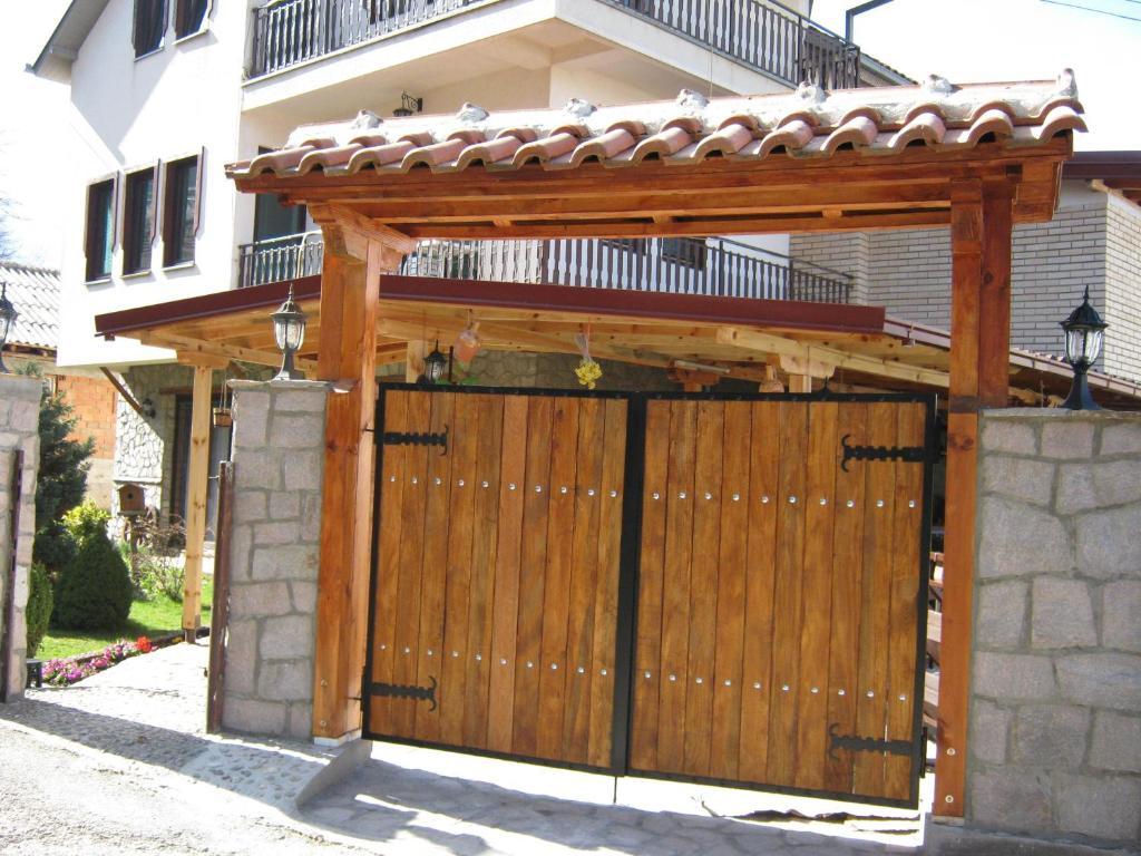 Elshani 里斯托宾馆酒店 外观 照片